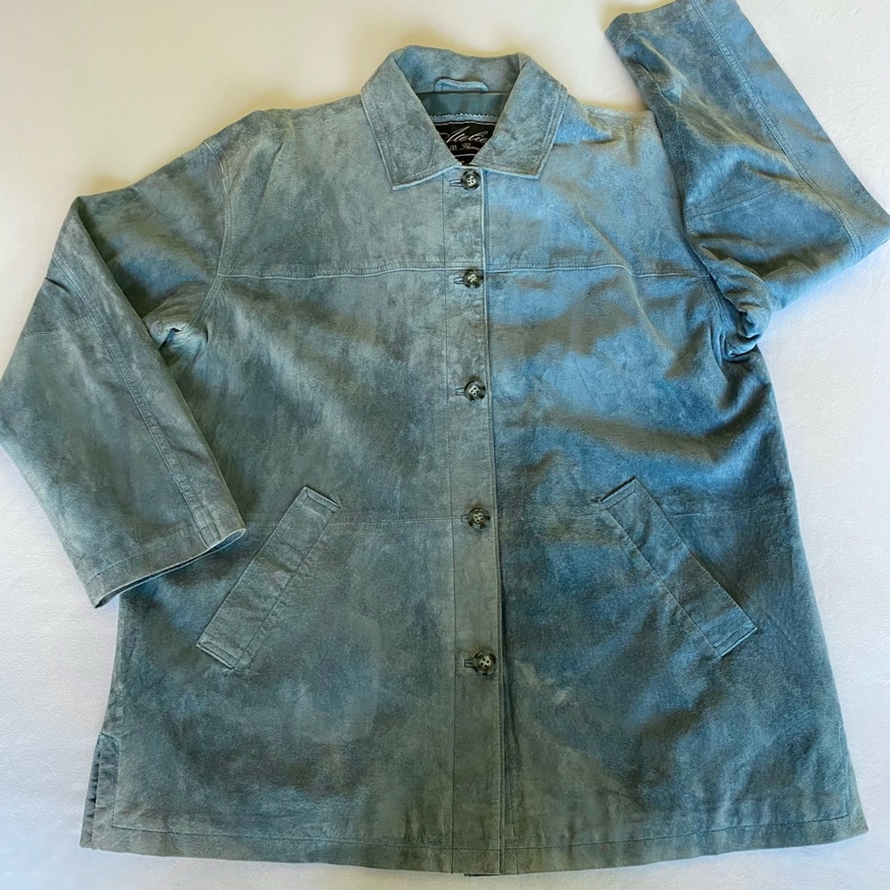 vintage atelier by b. thomas y2k light blue suede leather shacket / size medium